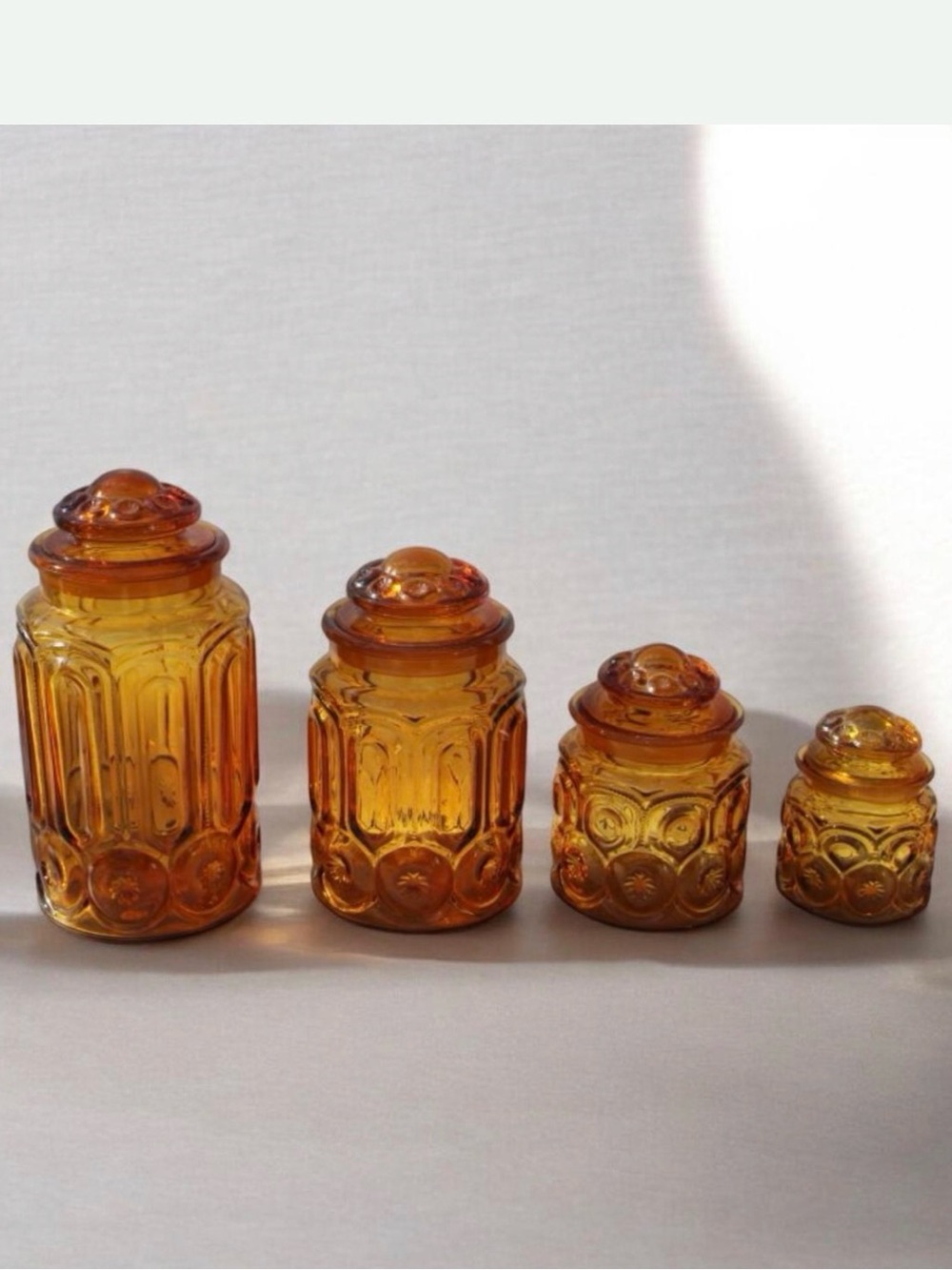“Vintage L.E. Smith Moon & Stars Amber Glass Canister Set – 4 Pc – MCM